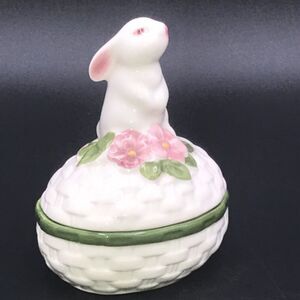 Vintage 1982 Avon Bunny Luv Trinket Box Hand Painted Weiss Brazil Easter Decor